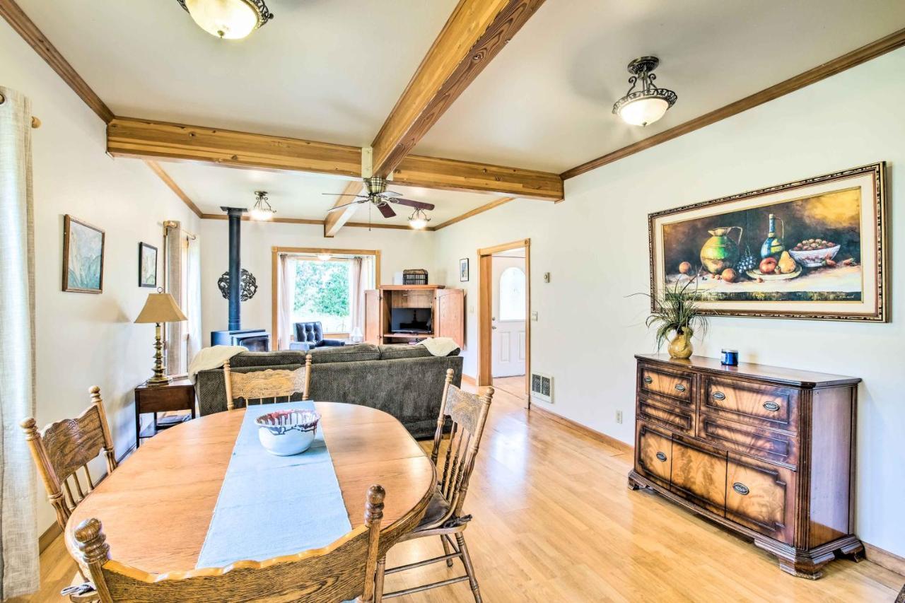 Quaint Coquille Getaway Near Beaches And Parks! المظهر الخارجي الصورة