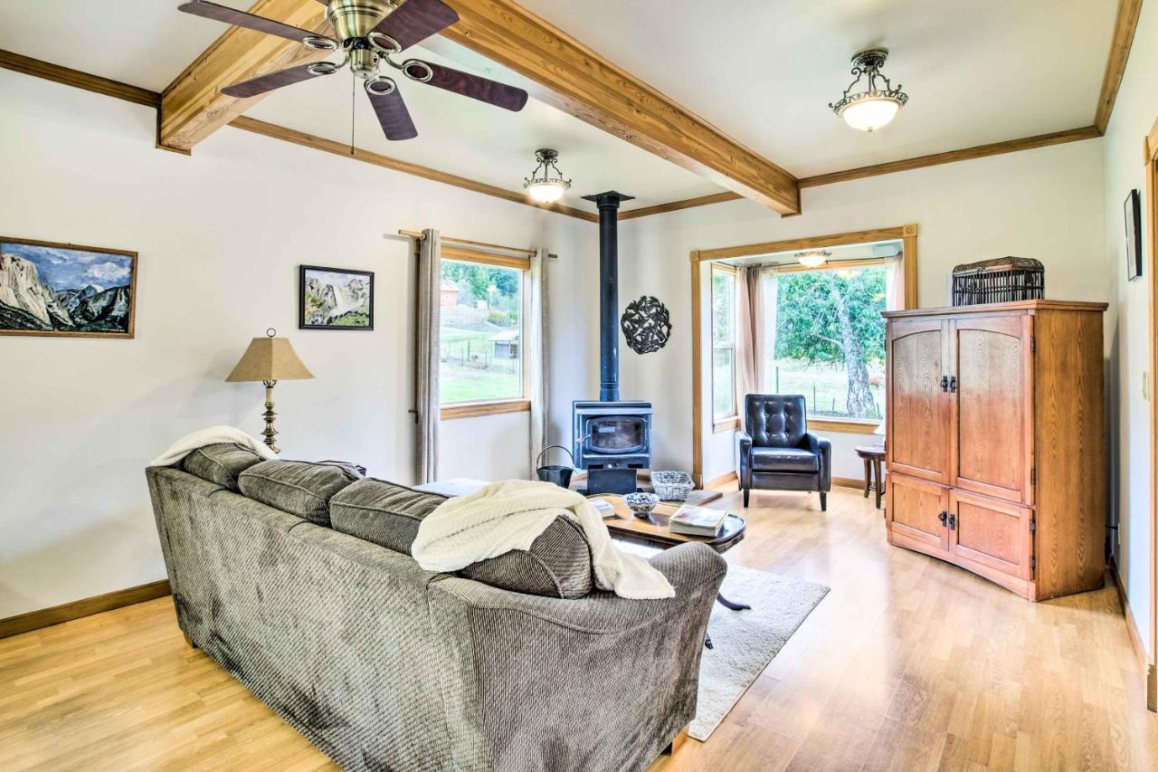 Quaint Coquille Getaway Near Beaches And Parks! المظهر الخارجي الصورة