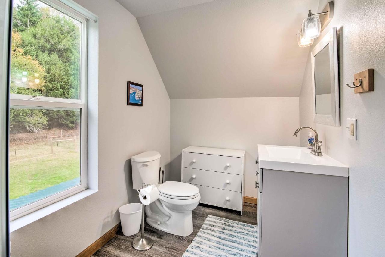 Quaint Coquille Getaway Near Beaches And Parks! المظهر الخارجي الصورة